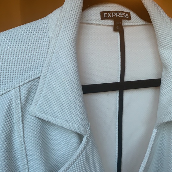 Blazer - Picture 6 of 8